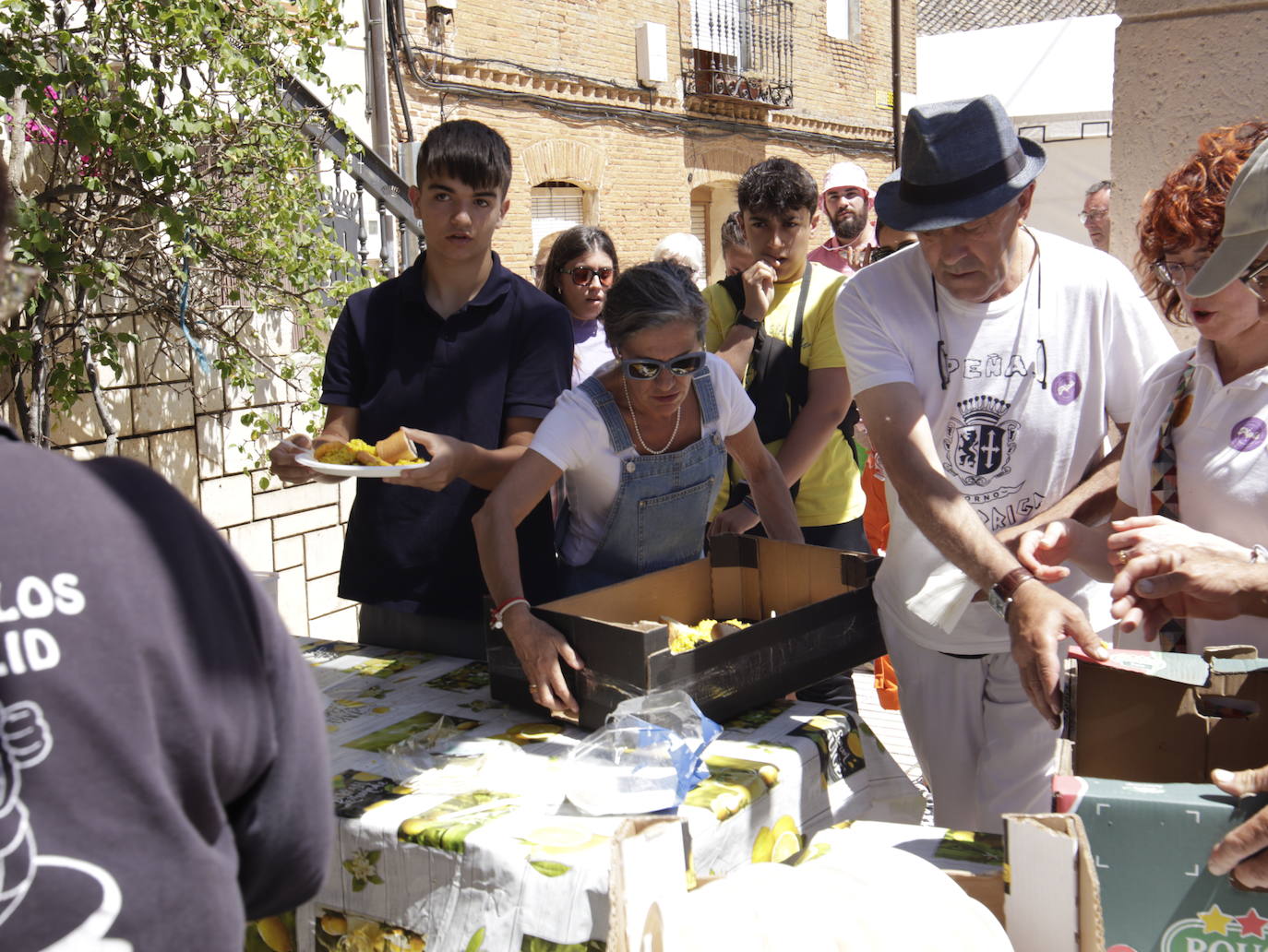 Las peñas animan las fiestas de Osorno