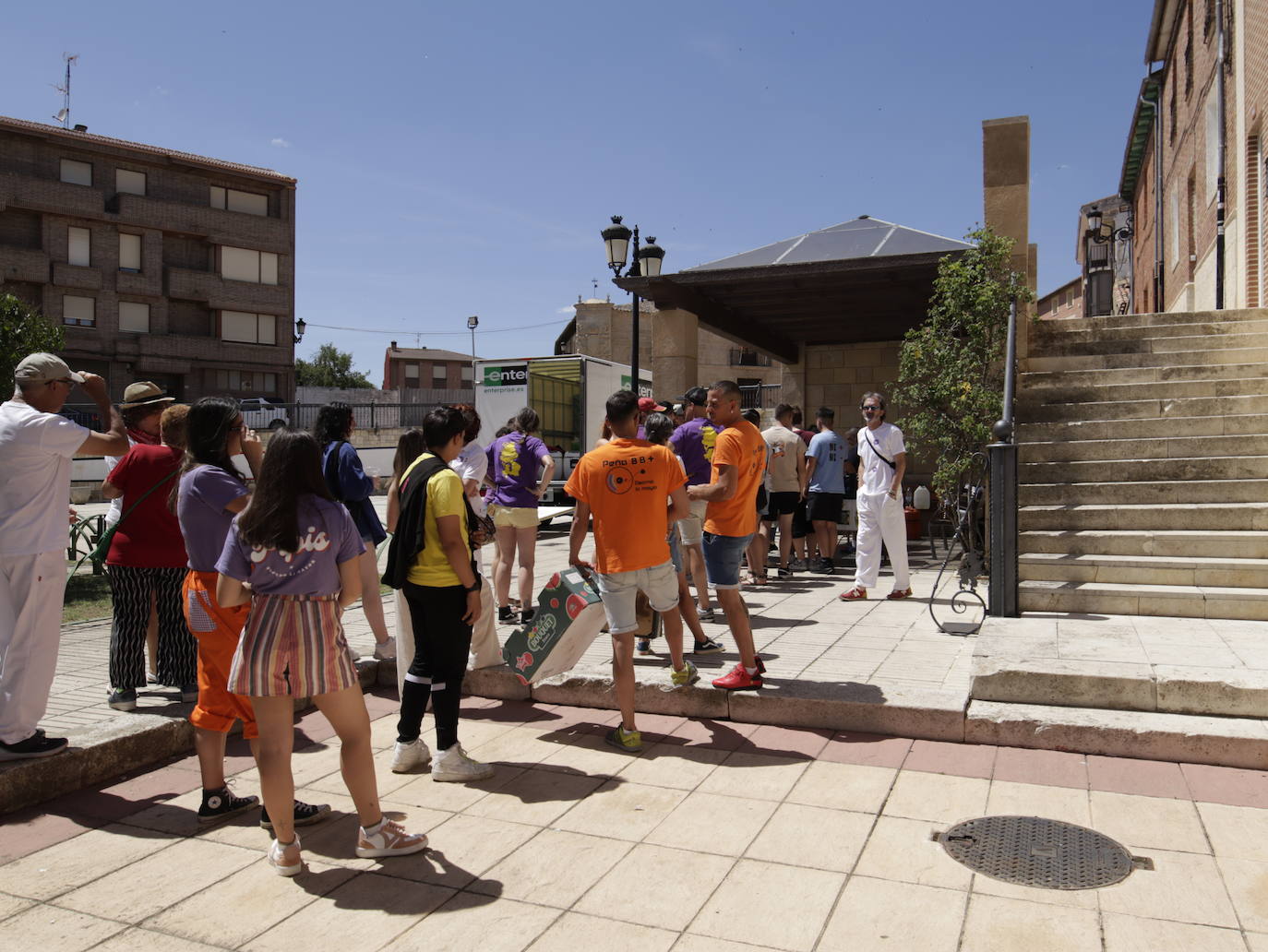 Las peñas animan las fiestas de Osorno