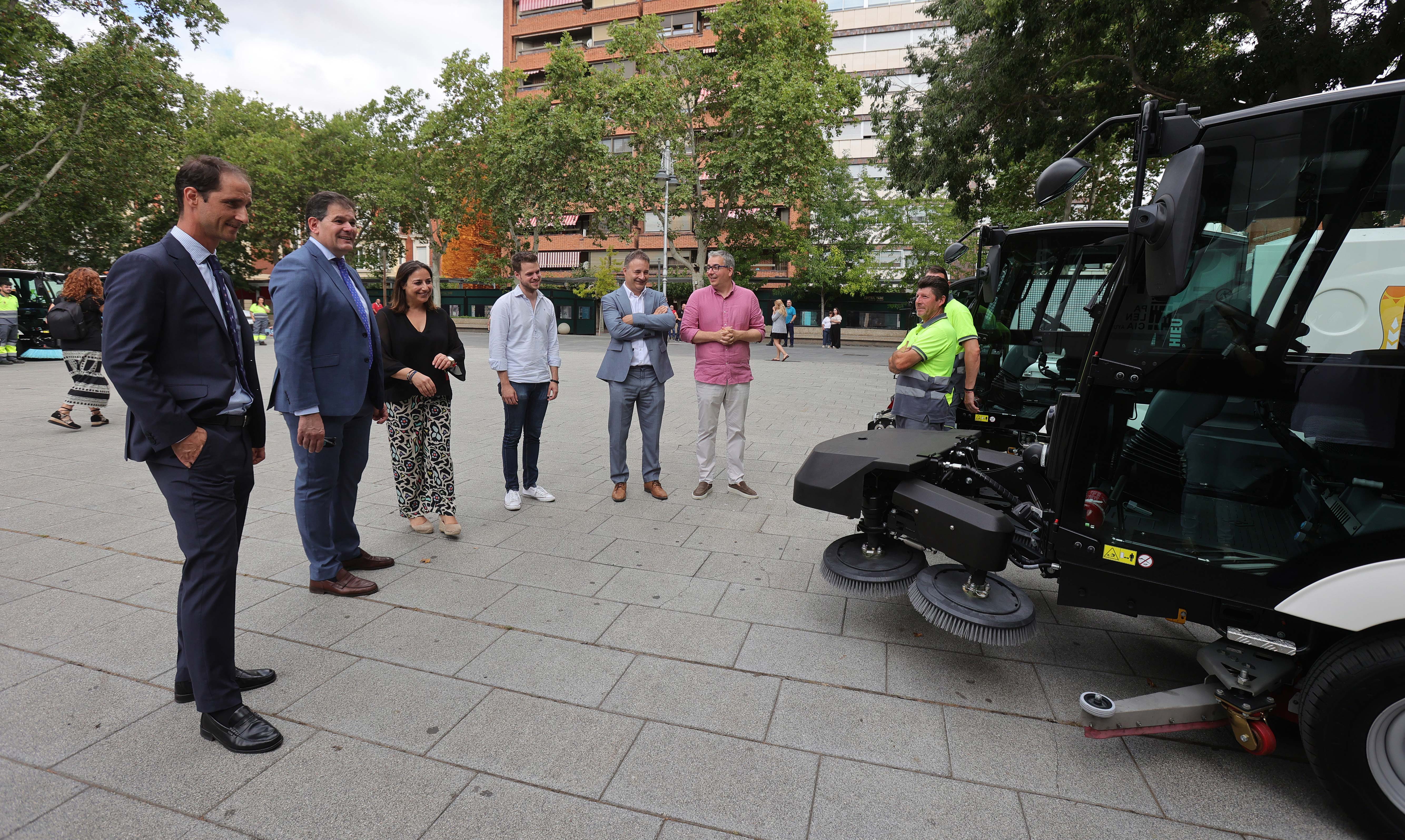 Nueva maquinaria del servicio de limpieza de Palencia