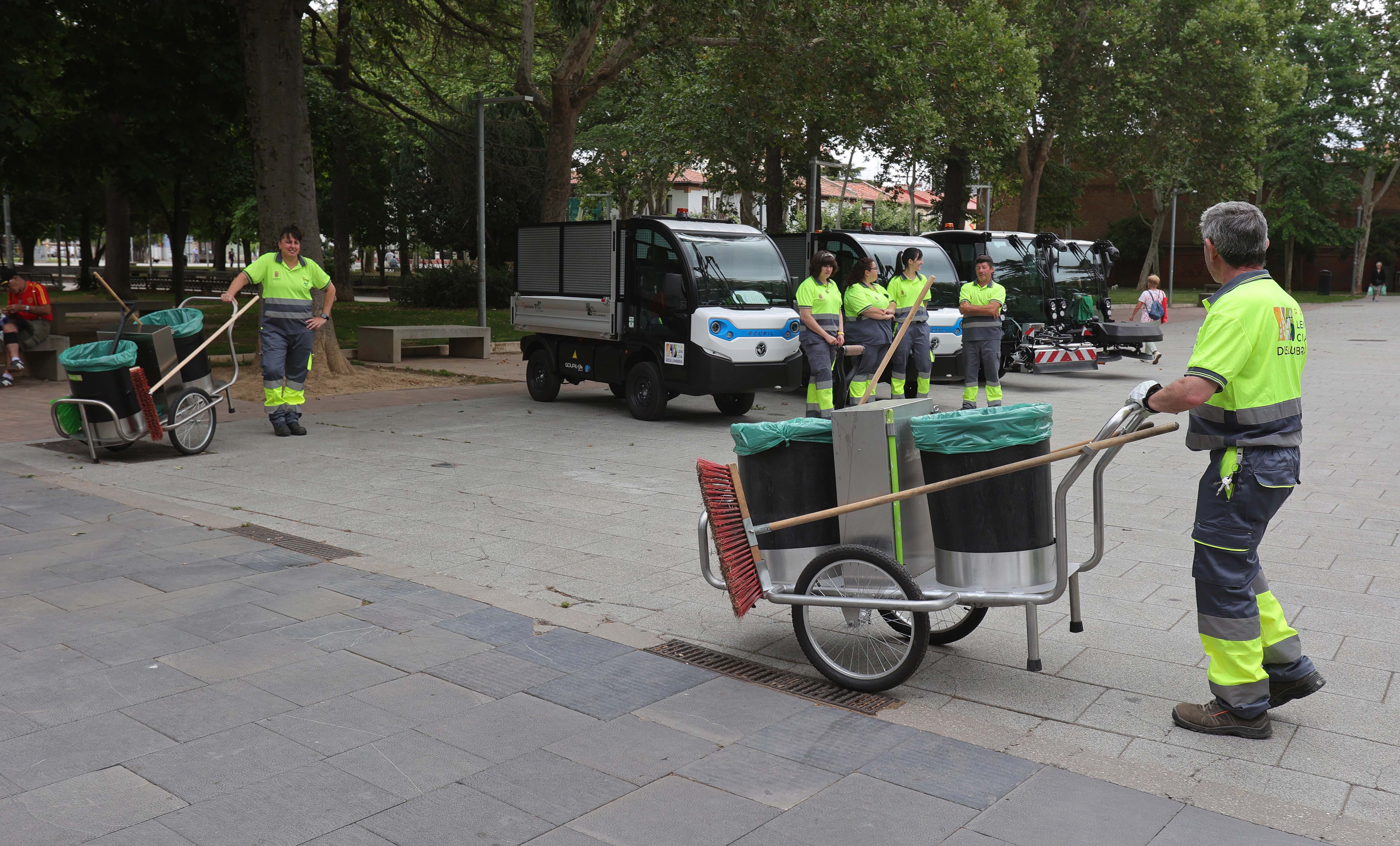 Nueva maquinaria del servicio de limpieza de Palencia