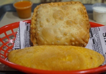 Empanadas venezolanas en el corazón de La Rondilla