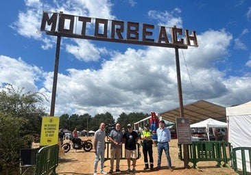 El Motorbeach de Vinuesa reparte el decálogo de la DGT para prevenir accidentes de moto