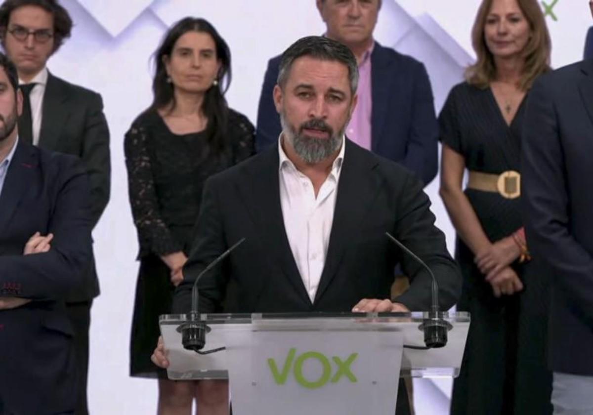 Abascal ayer en la comparecencia para anunciar la decisión de Vox de abandonar cinco gobiernos autonómicos.