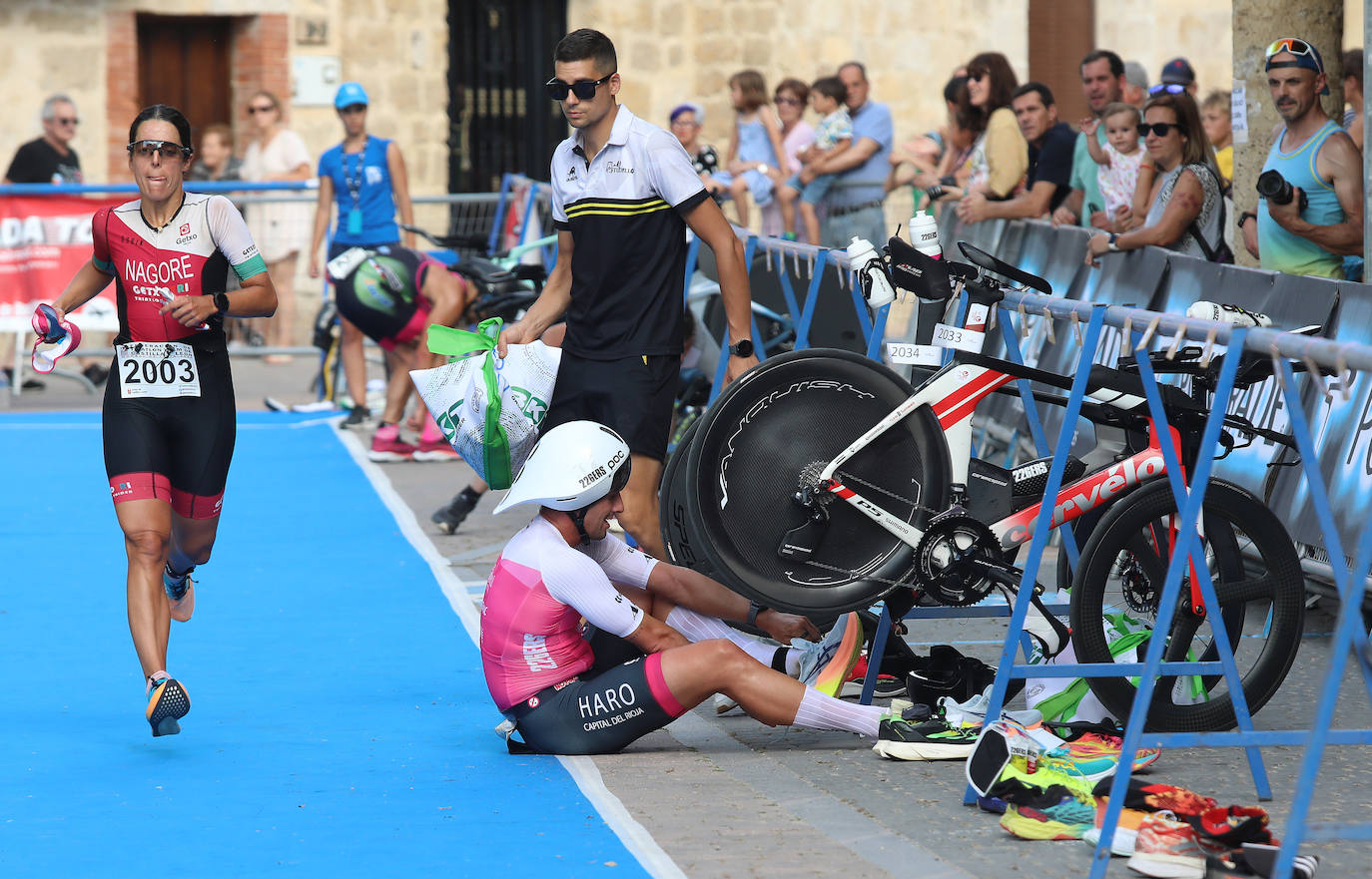 160 deportistas participan en el XXV Triatlón de Astudillo