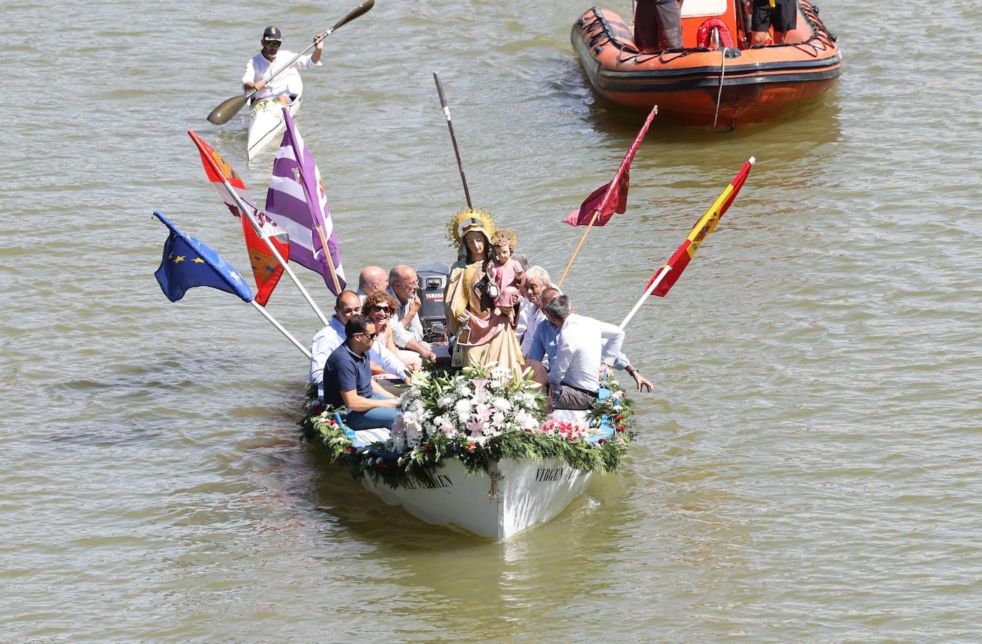 Misa y procesión en honor a la Virgen del Carmen en Valladolid