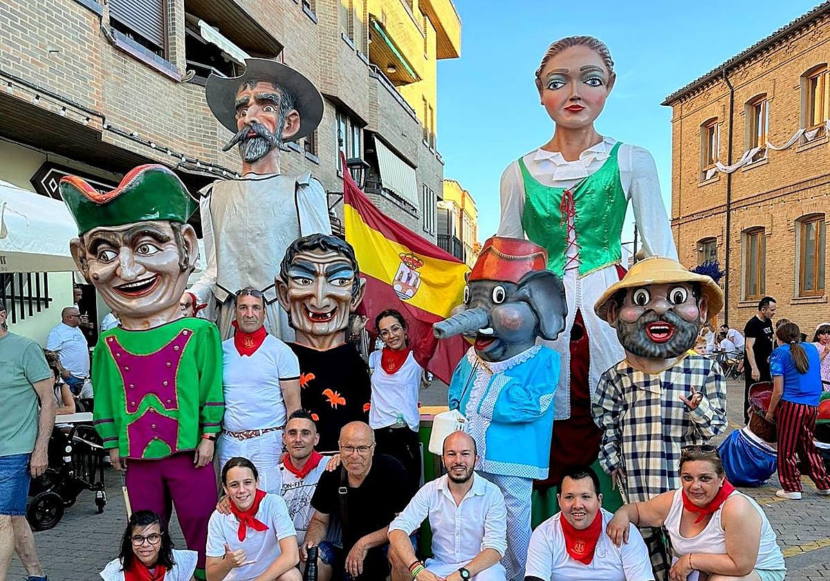 Concentración de gigantes y cabezudos, este sábado en Villamuriel.