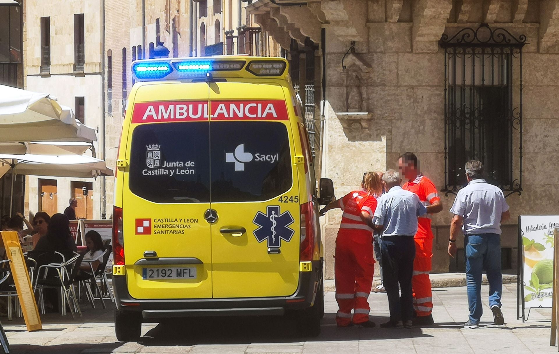 El Procurador hace responsable a la Junta de la gestión del transporte sanitario