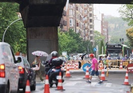 Corte de un carril en Arco de Ladrillo para continuar con las obras