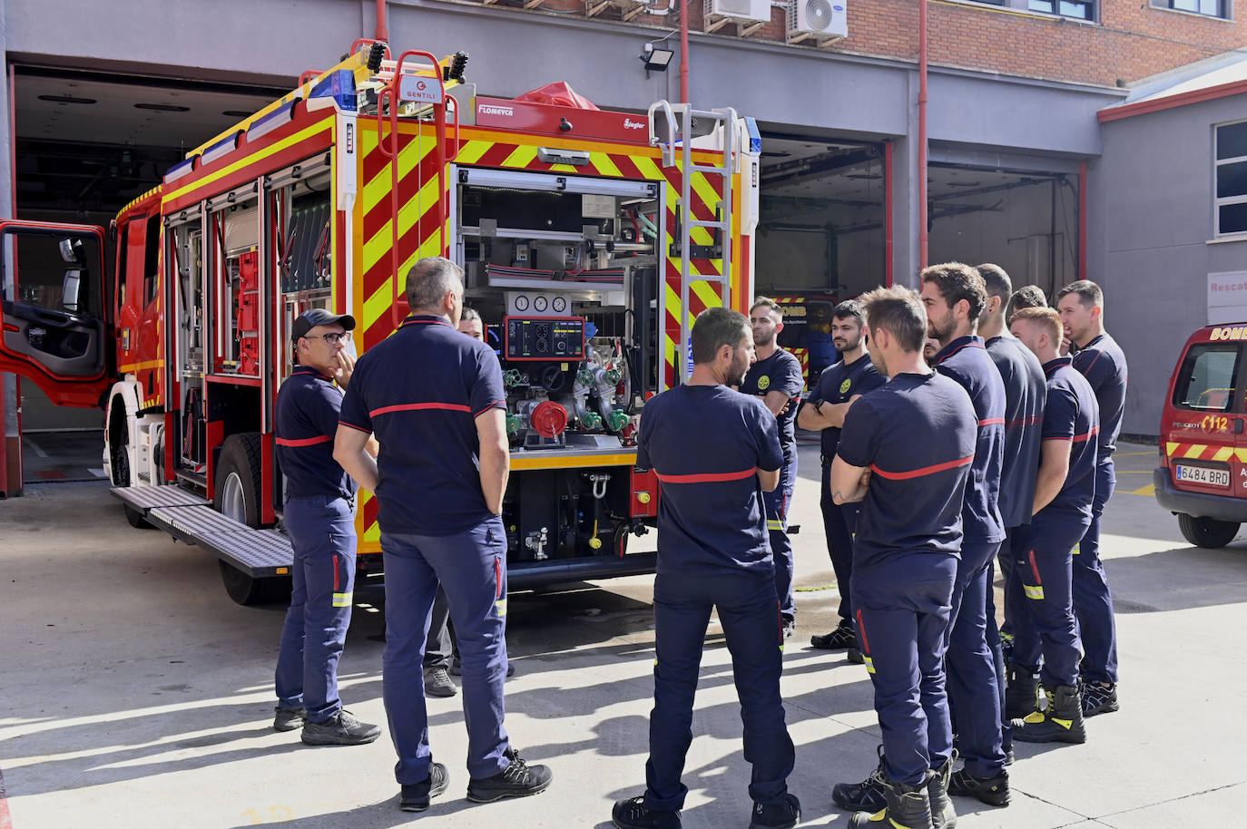 Dos camiones autobomba para la flota de vehículos de los Bomberos de Valladolid