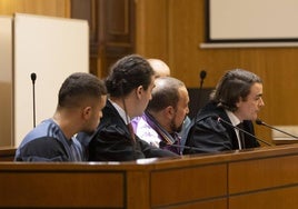 Los dos acusados, durante la celebración del juicio en la Audiencia de Valladolid.