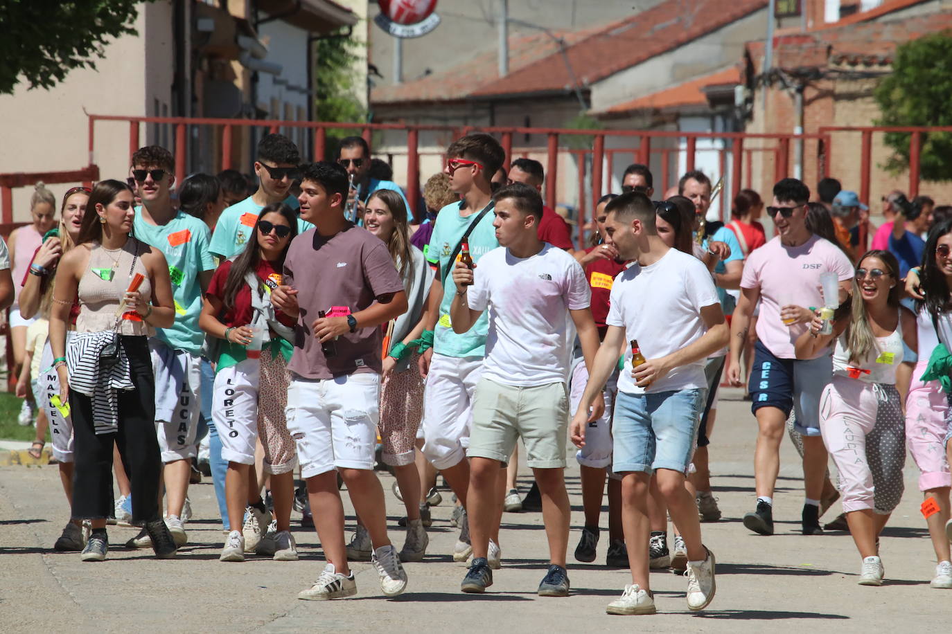 El segundo encierro de las fiestas de Matapozuelos, en imágenes