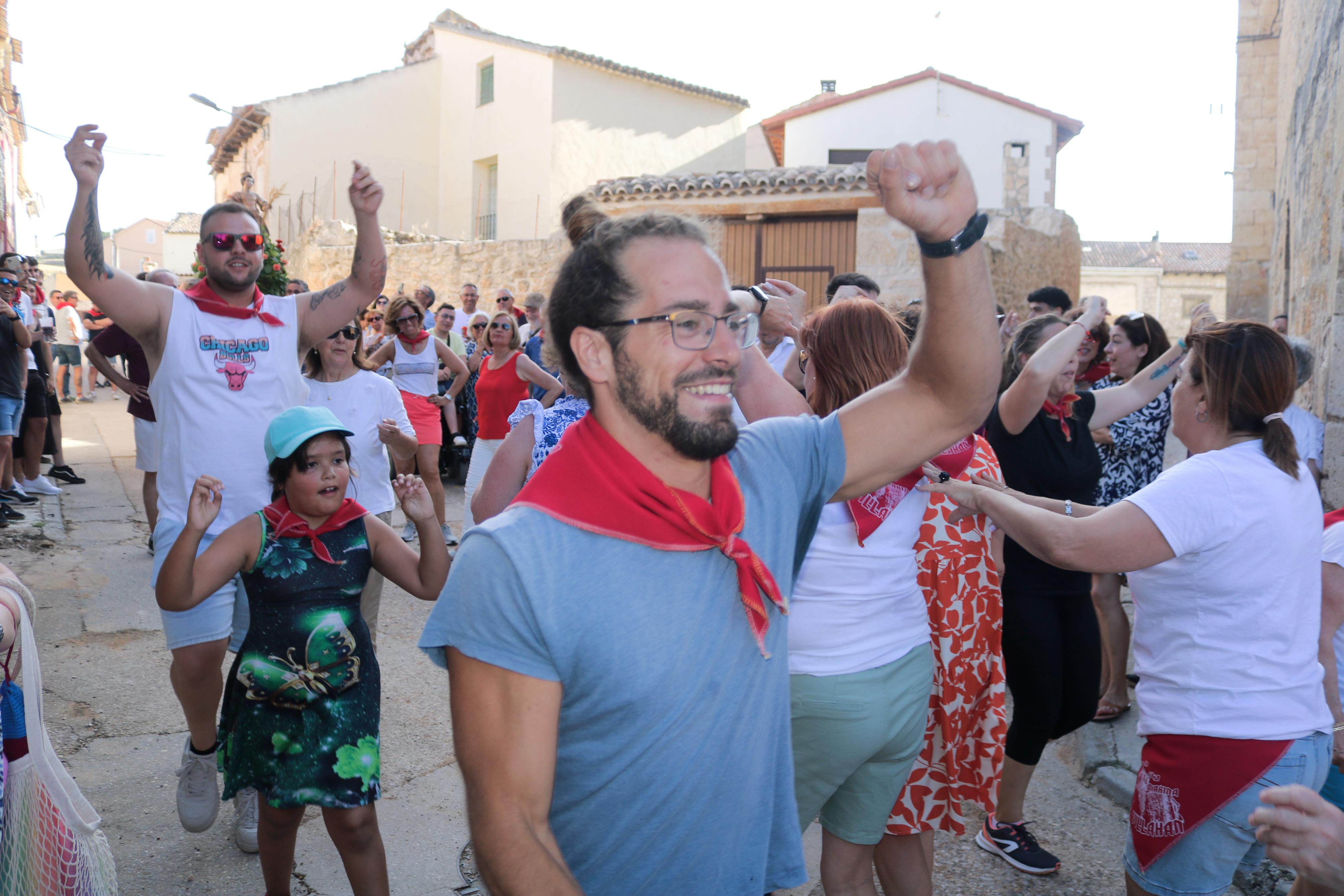 Villahán danza a Santa Marina