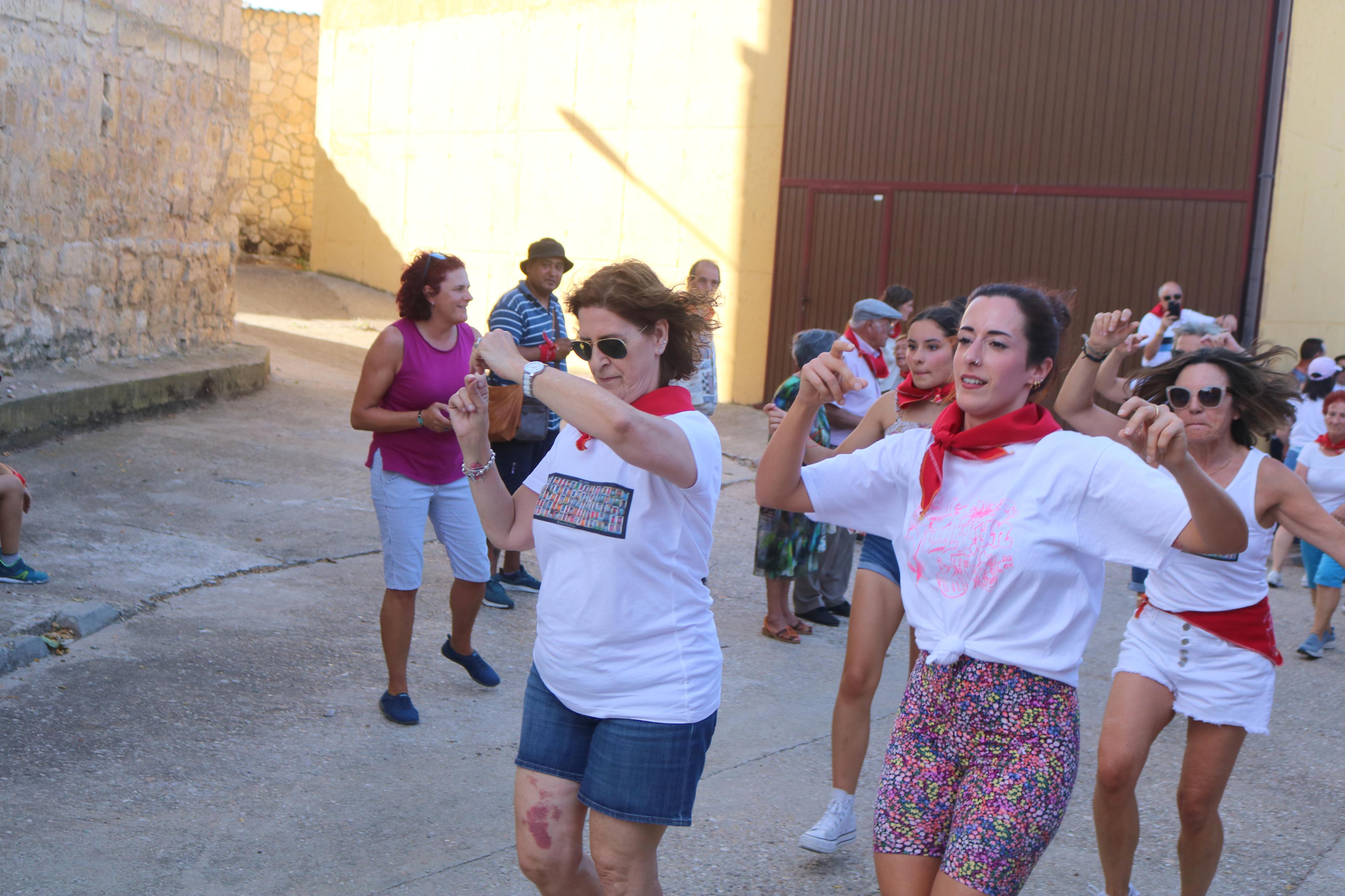 Villahán danza a Santa Marina