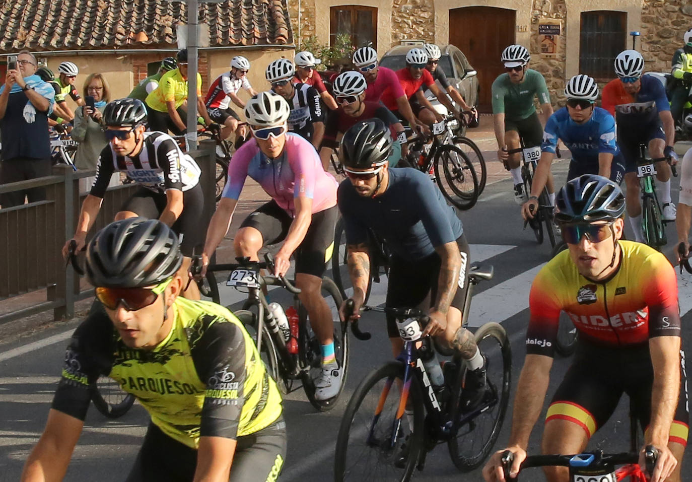 Sotosalbos, un pueblo que pedalea por Nico