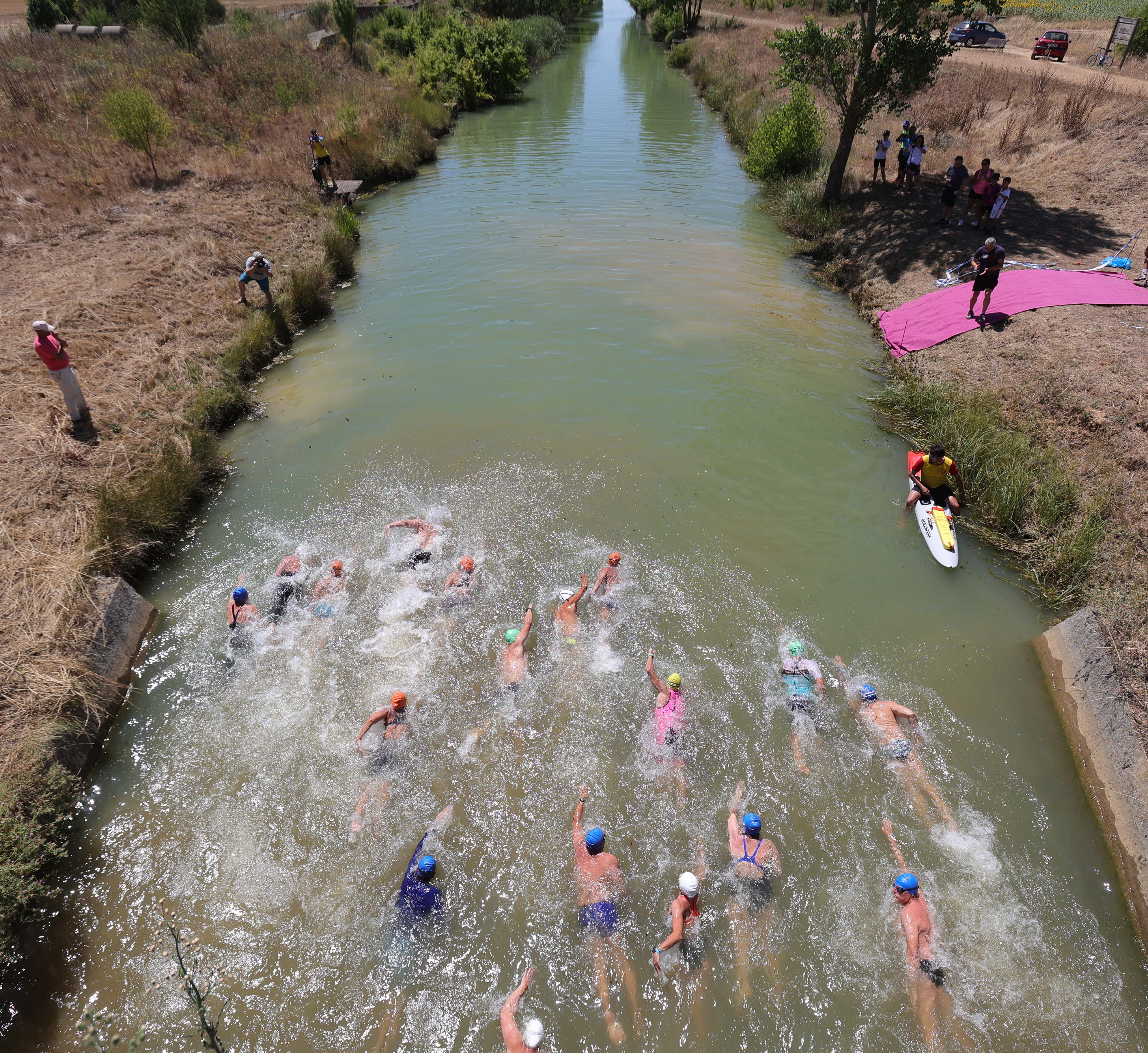 VI Travesía a nado Canal de Castilla en Paredes de Nava