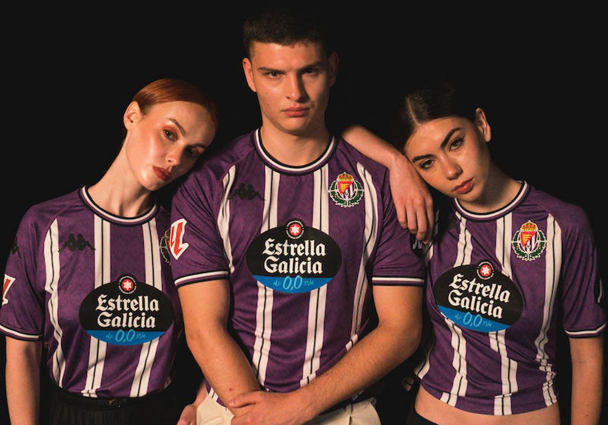 Tres modelos posan con la nueva camiseta del Real Valladolid.