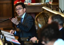 Pedro Herrero, portavoz del Grupo Municipal Socialista, durante una intervención anterior en un Pleno.