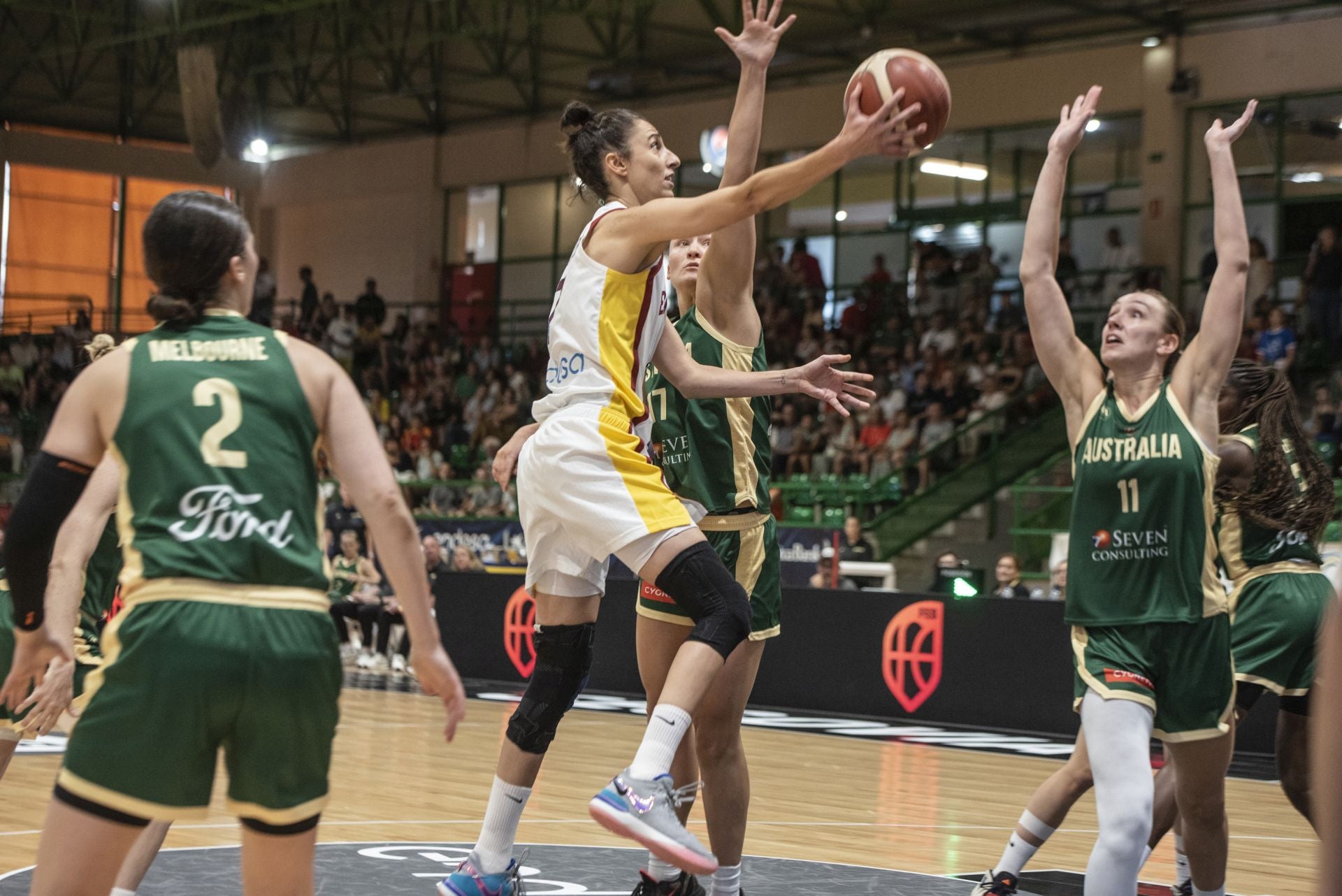 El partido de España contra Australia, en imágenes