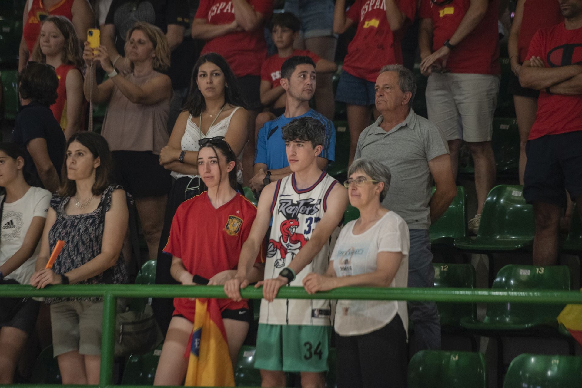 Búscate en las gradas del Pedro Delgado durante el España - Canadá de baloncesto