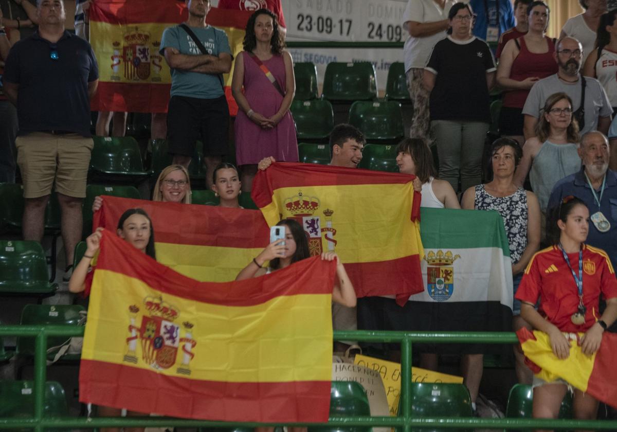 Búscate en las gradas del Pedro Delgado durante el España - Canadá de baloncesto