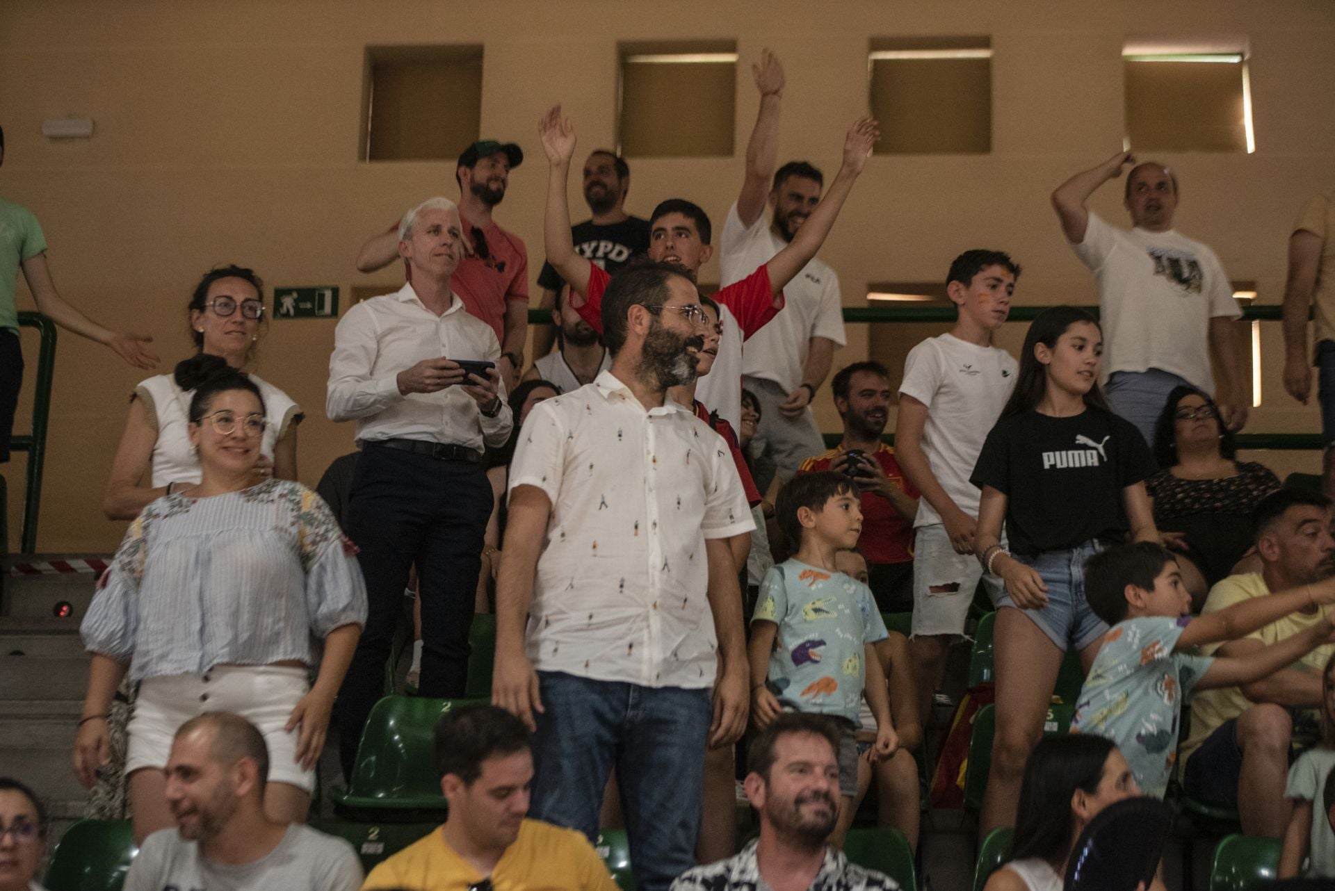 Búscate en las gradas del Pedro Delgado durante el España - Canadá de baloncesto