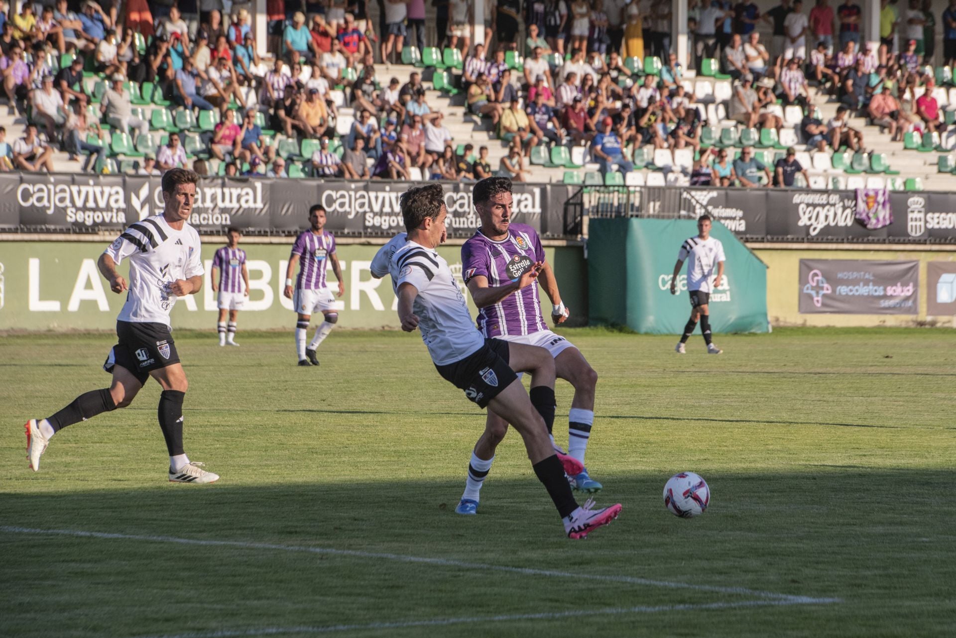 El partido entre la Segoviana y el Real Valladolid, en imágenes