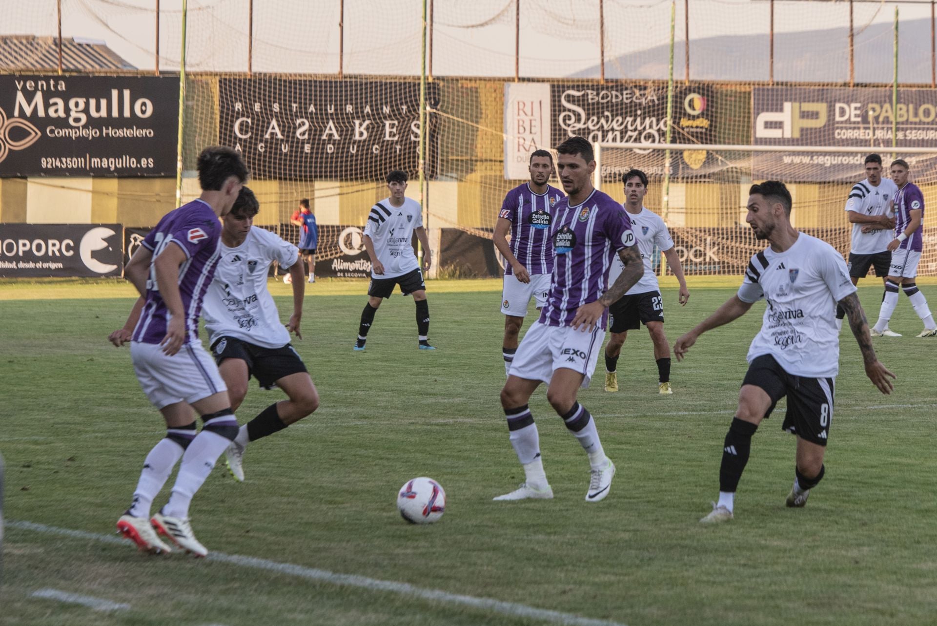 El partido entre la Segoviana y el Real Valladolid, en imágenes