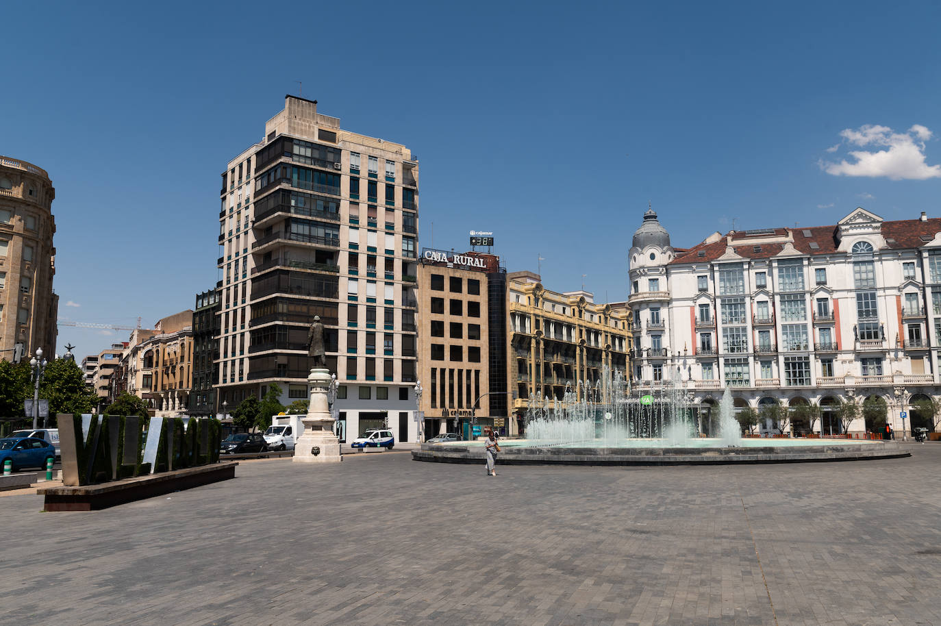 La ola de calor deja desierto Valladolid