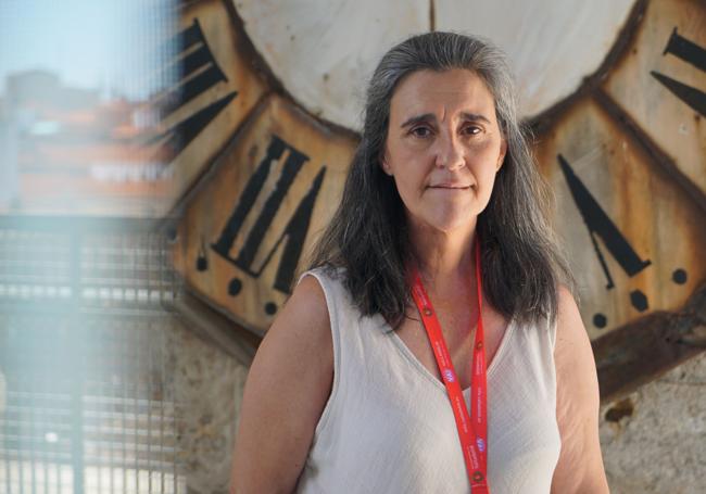 Rosa García, guía turística de la torre de la Catedral.