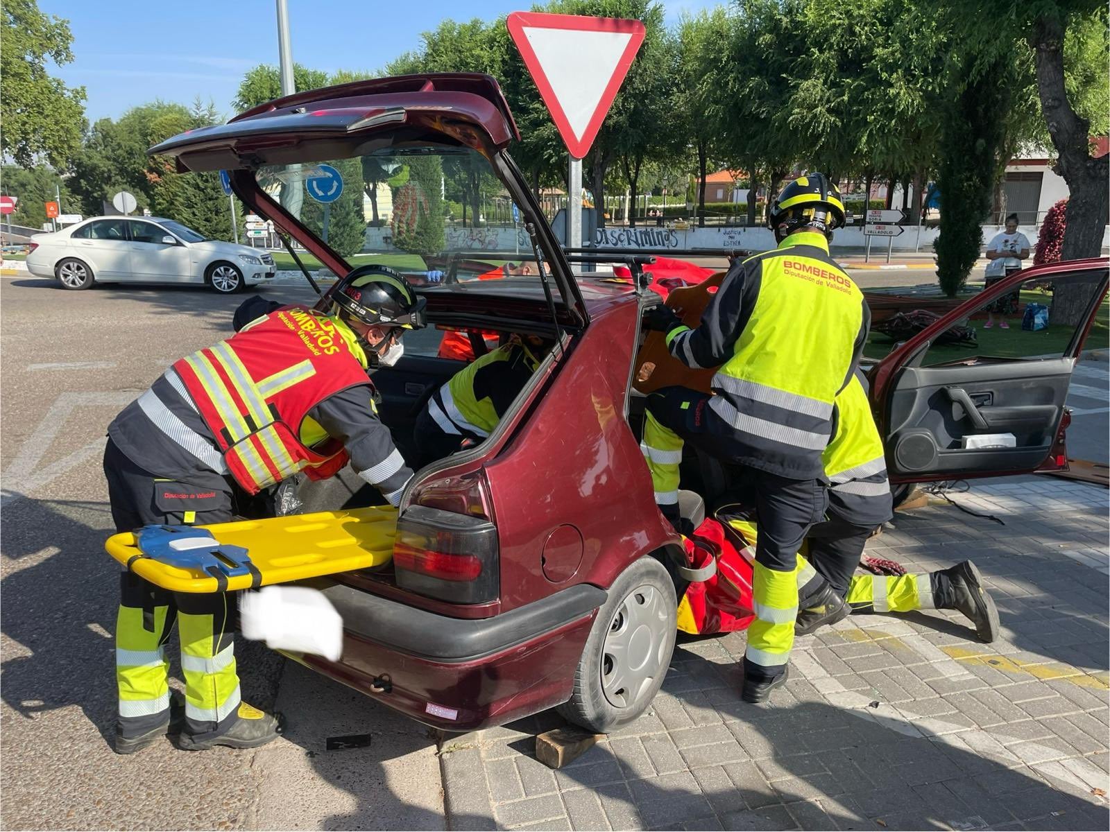 Excarcelada una mujer tras una colisión entre dos turismos en Tudela de Duero