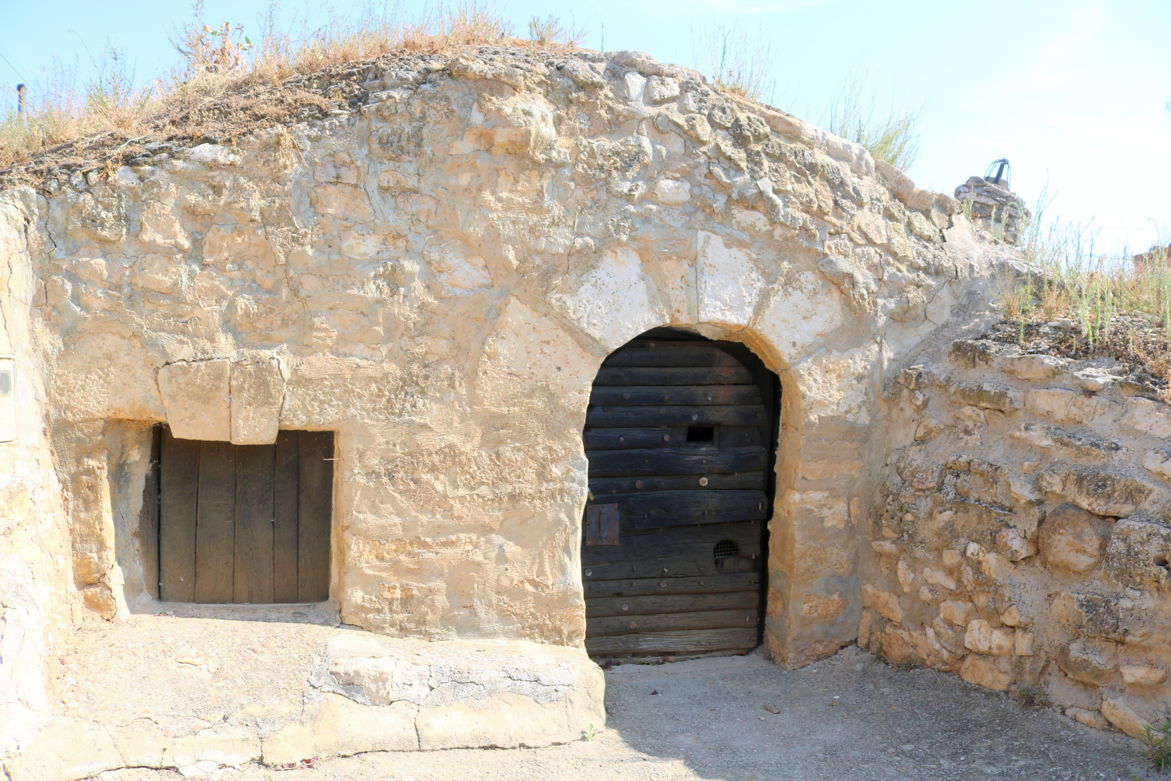 X Ruta Guiada por las Bodegas y Cuevas de Dueñas