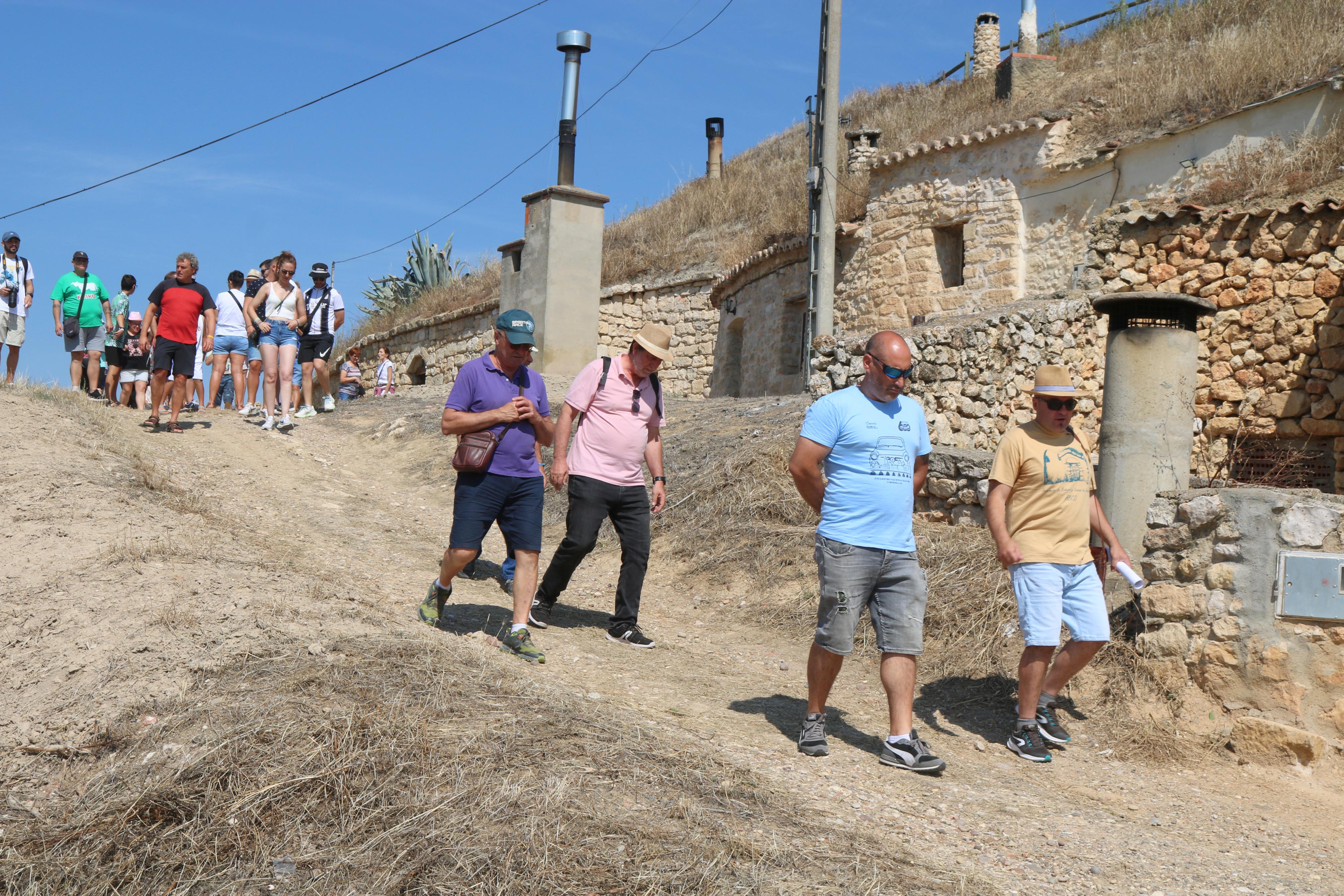 X Ruta Guiada por las Bodegas y Cuevas de Dueñas