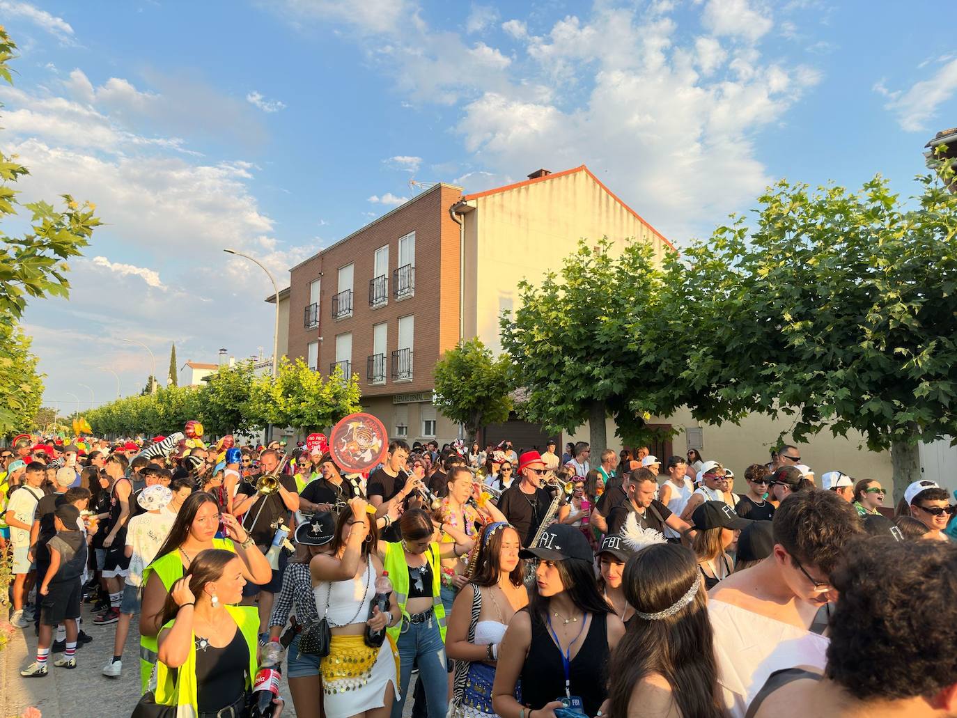 Dueñas celebra el carnaval en verano