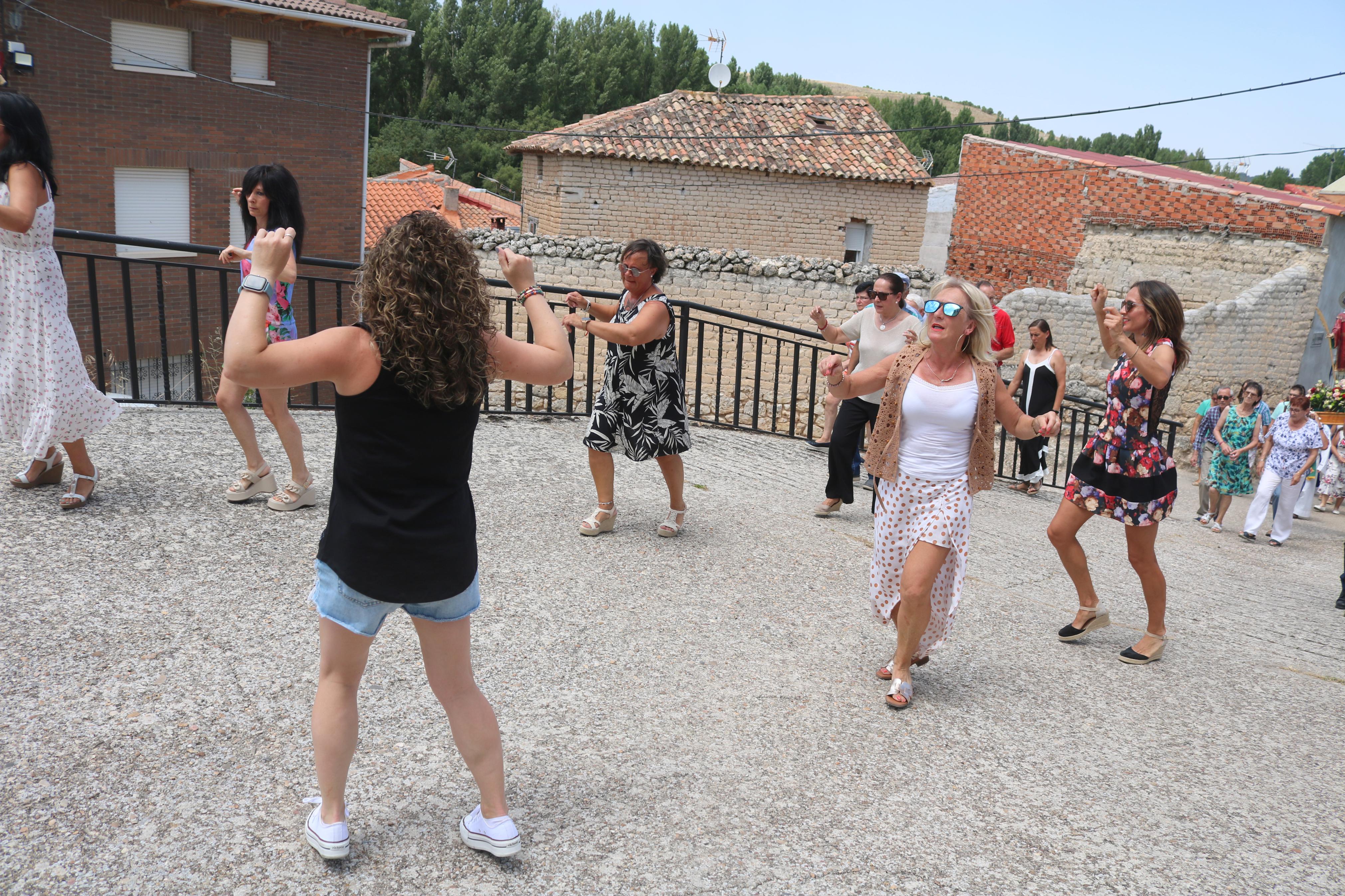 Cobos de Cerrato se rinde a San Román