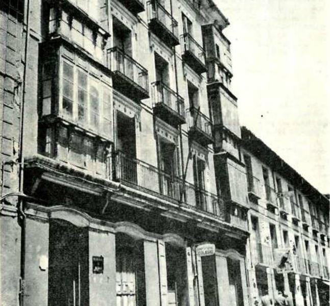 Vivienda de José Martí y Monsó en el número 8 de la calle Calixto Fernández de la Torre.