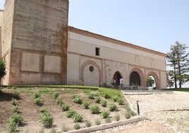 Aspecto de los trabajos realizados junto a la iglesia de Santa María de la Cuesta.