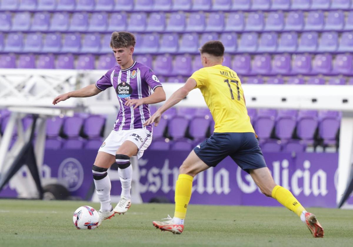 Las imágenes del amistoso en el José Zorrilla entre el Real Valladolid y el Pau Fútbol Club