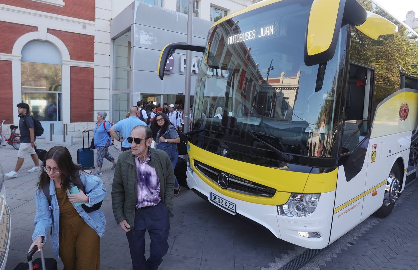 Renfe inicia los traslados en bus a Cantabria por las obras del AVE