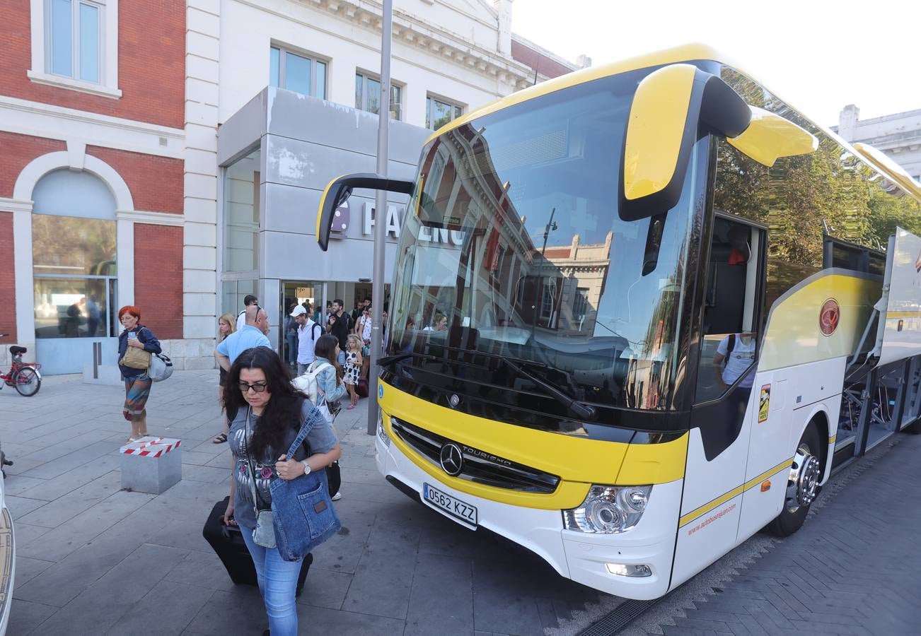 Renfe inicia los traslados en bus a Cantabria por las obras del AVE