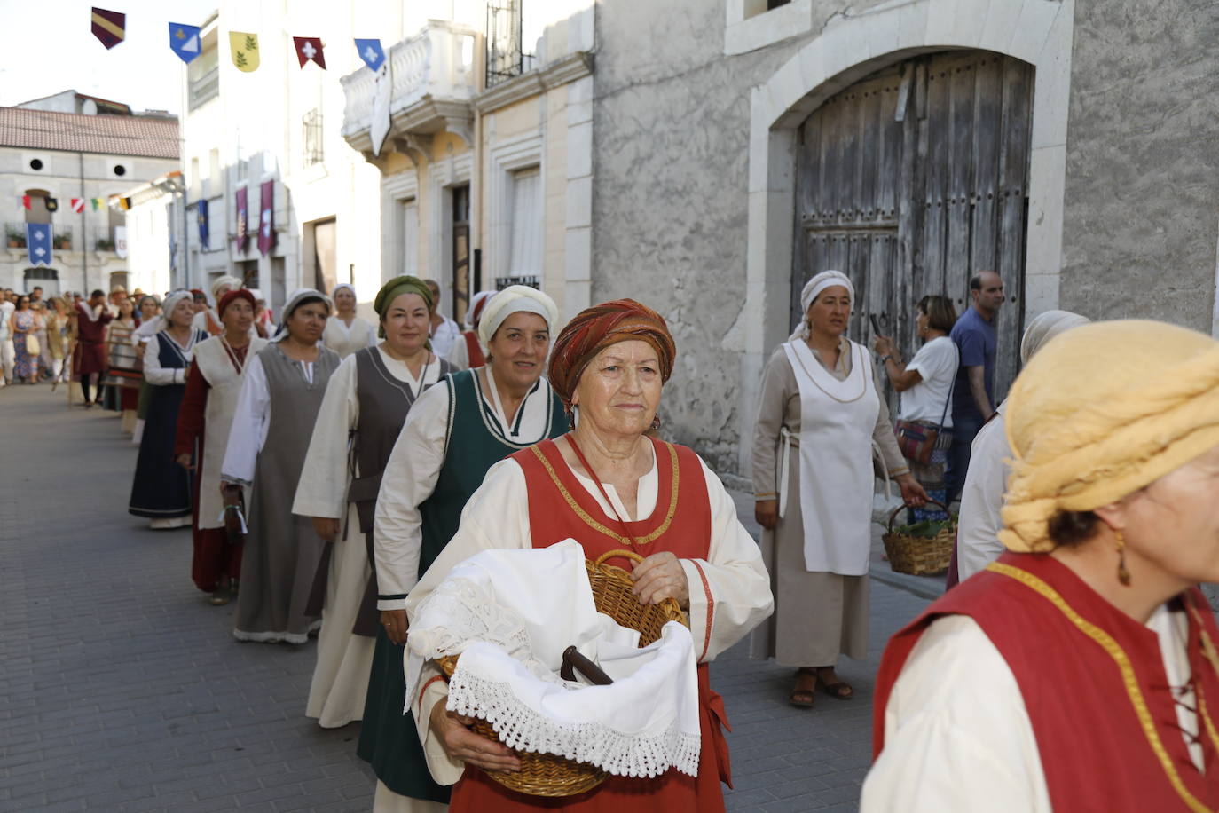 Las imágenes de la recreación de la historia de Campaspero a través de sus vecinos