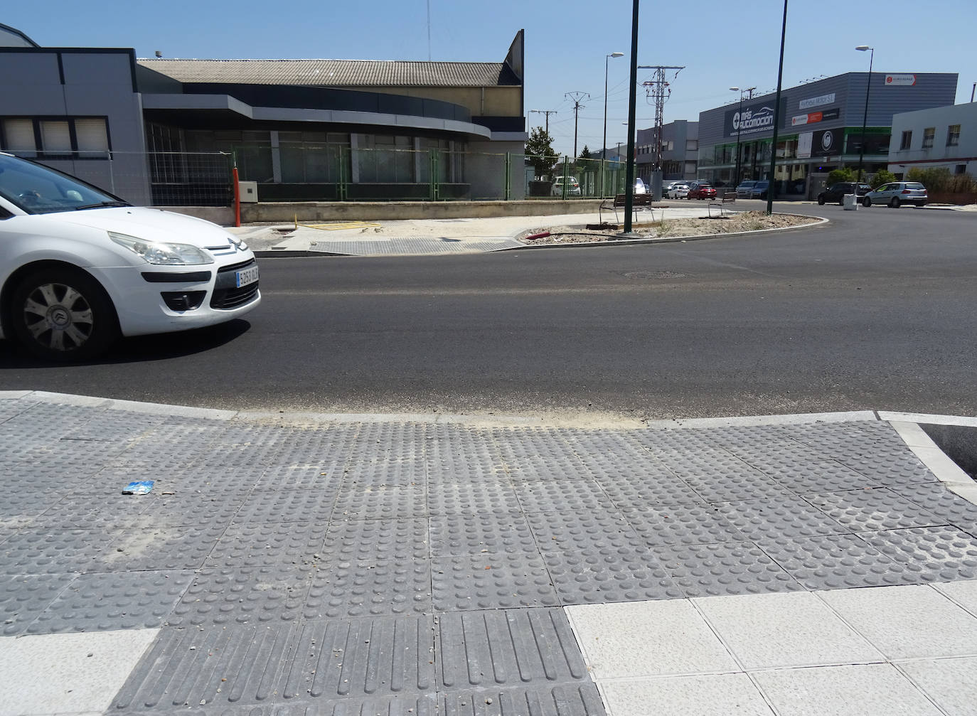 Obras paralizadas en el Polígono de Argales