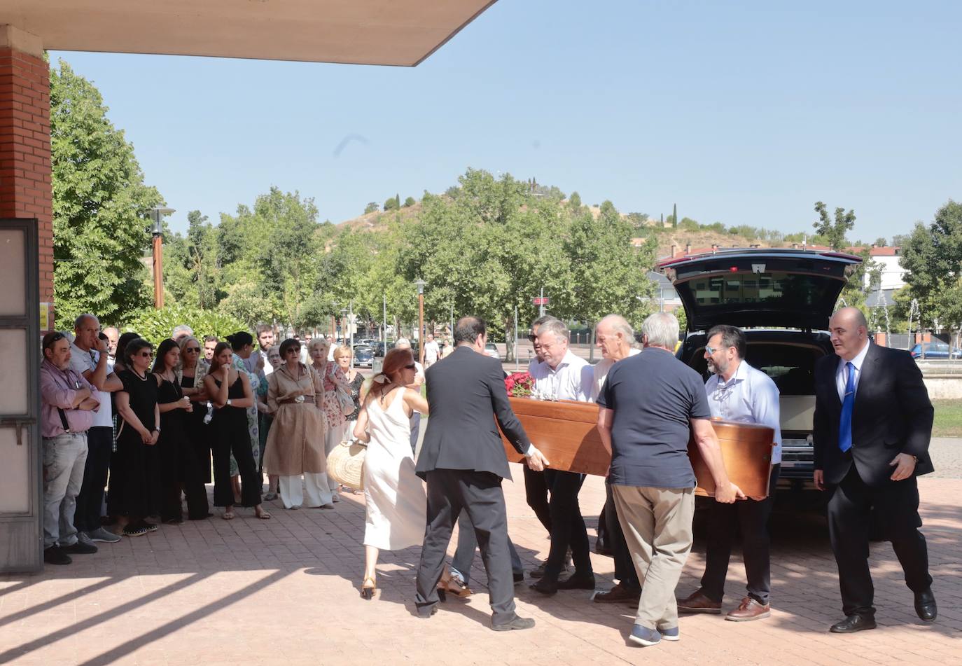 Funeral por Gabriel Villamil en la iglesia de Santa María de La Vega