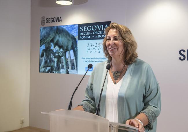 May Escobar, durante la presentación del mercadol.