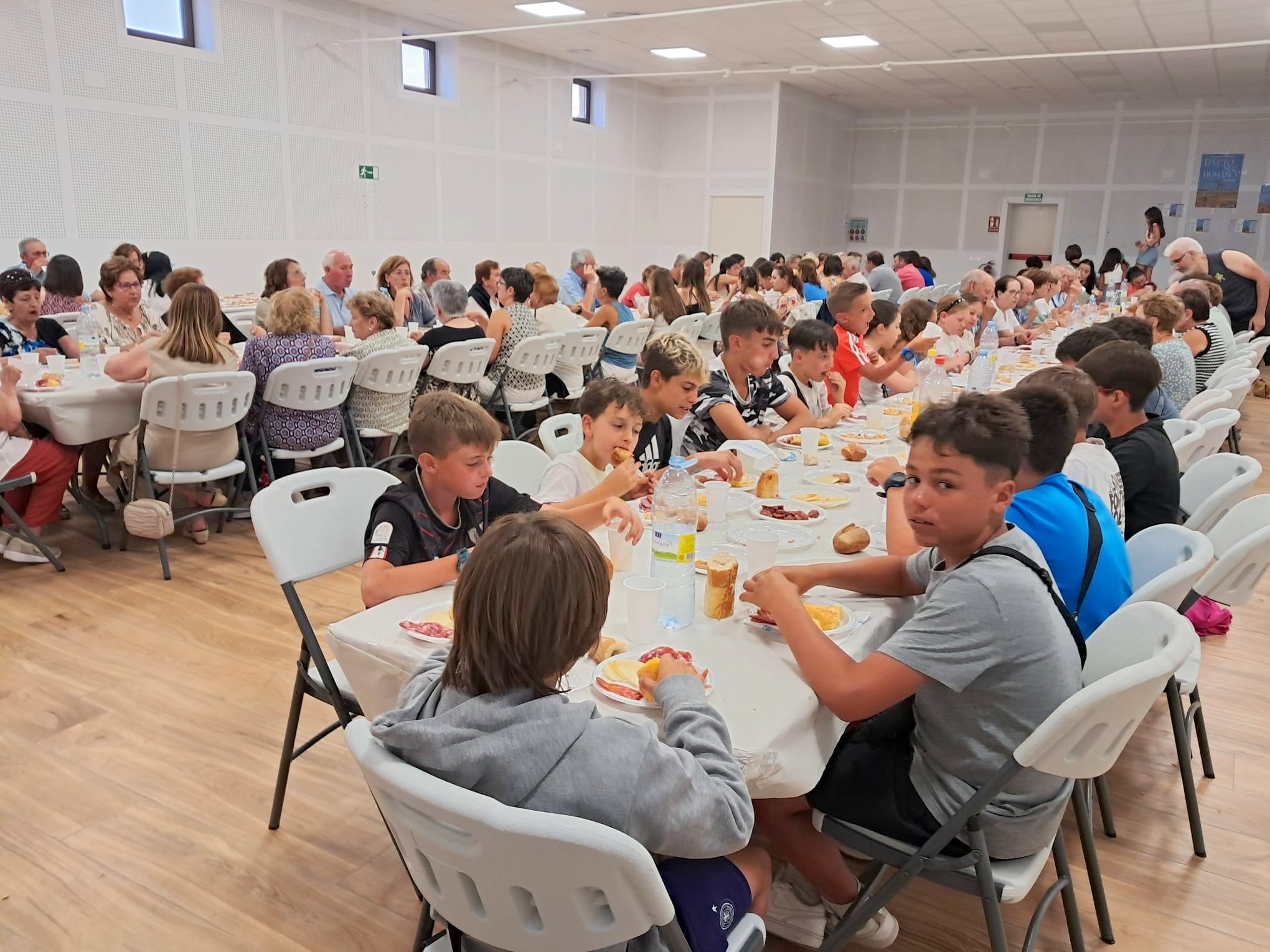 Mercadillo Solidario a favor de Manos Unidas en Palenzuela