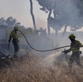 Los bomberos apagan el segundo incendio en nueve días en Pinar de Jalón