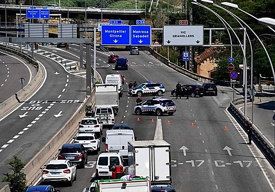 Dispositivo de los Mossos el jueves para tratar de localizar a Carles Puigdemont.