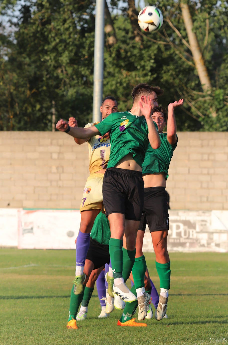 El Palencia Cristo se impone en los penaltis al Villamuriel en la Copa Diputación