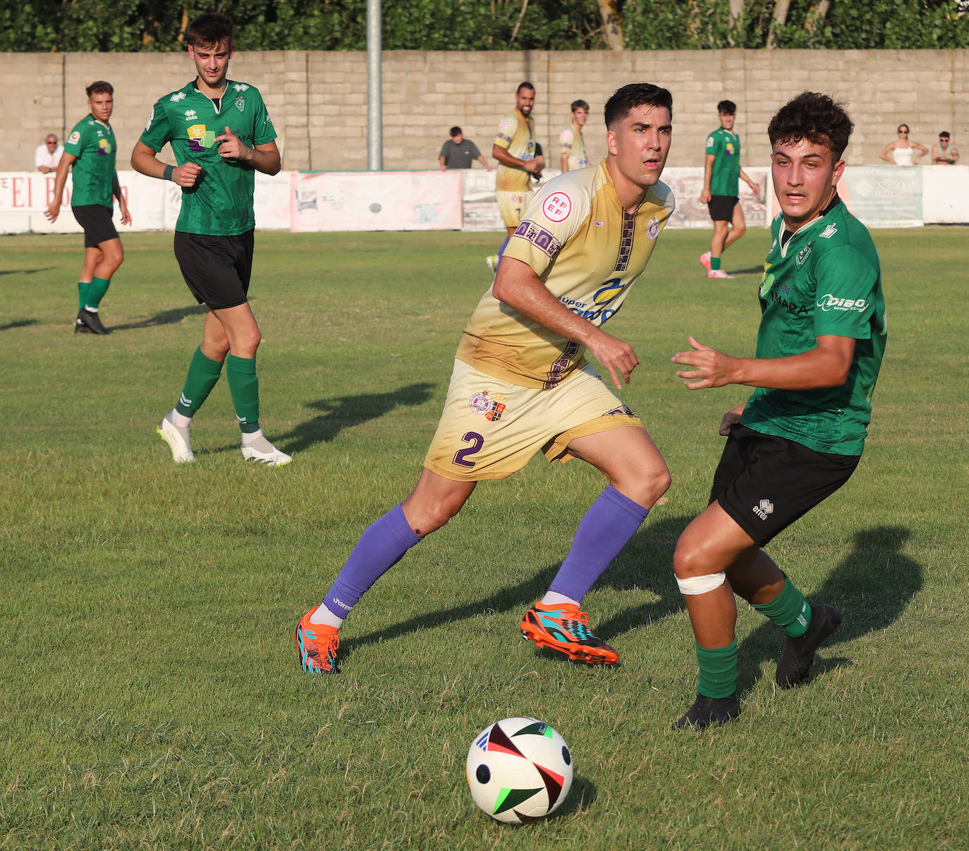 El Palencia Cristo se impone en los penaltis al Villamuriel en la Copa Diputación