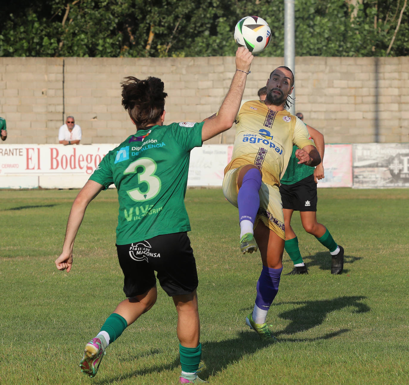 El Palencia Cristo se impone en los penaltis al Villamuriel en la Copa Diputación