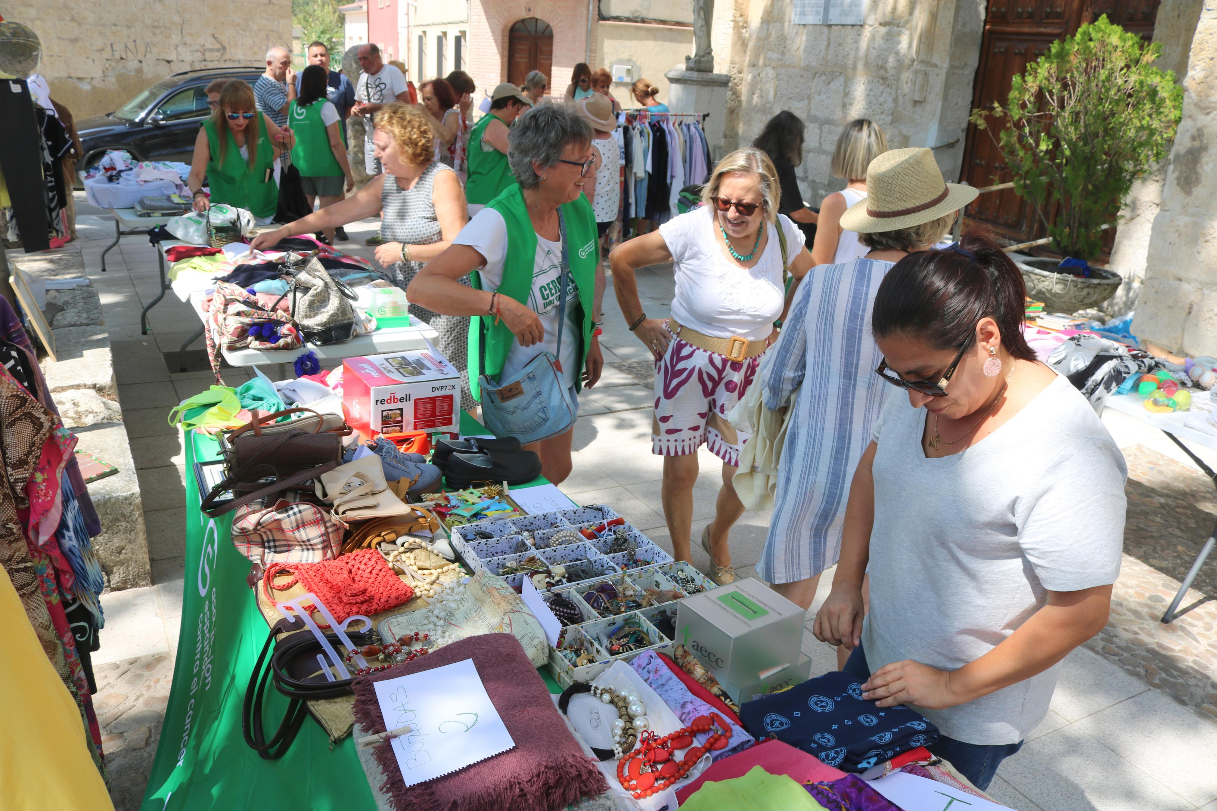 Mercado Solidario de Segunda Mano en Antigüedad